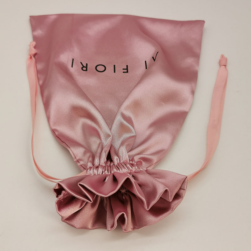 Sacs à cordon en satin avec lo - Makeup Beauty House avis et prix