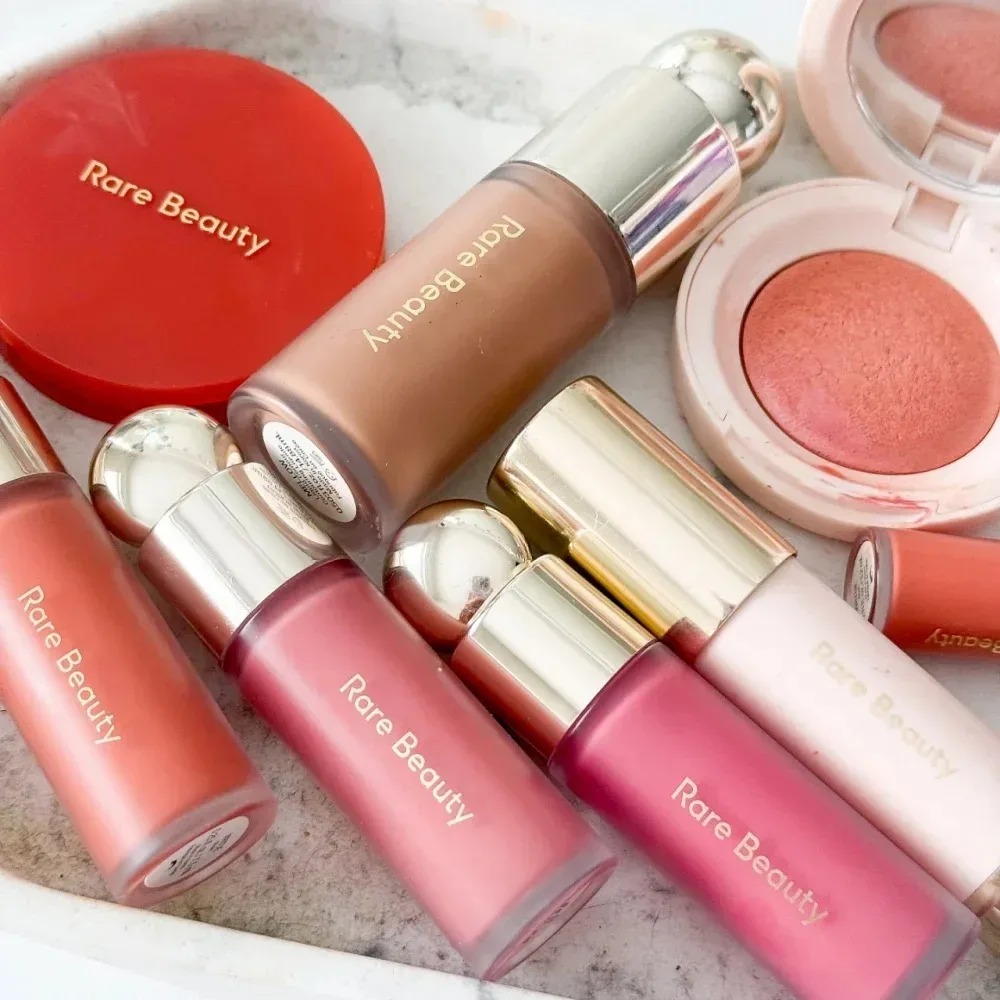 Rare Beauty Gloss à lèvres et  - Beauty Makeup Look avis et prix